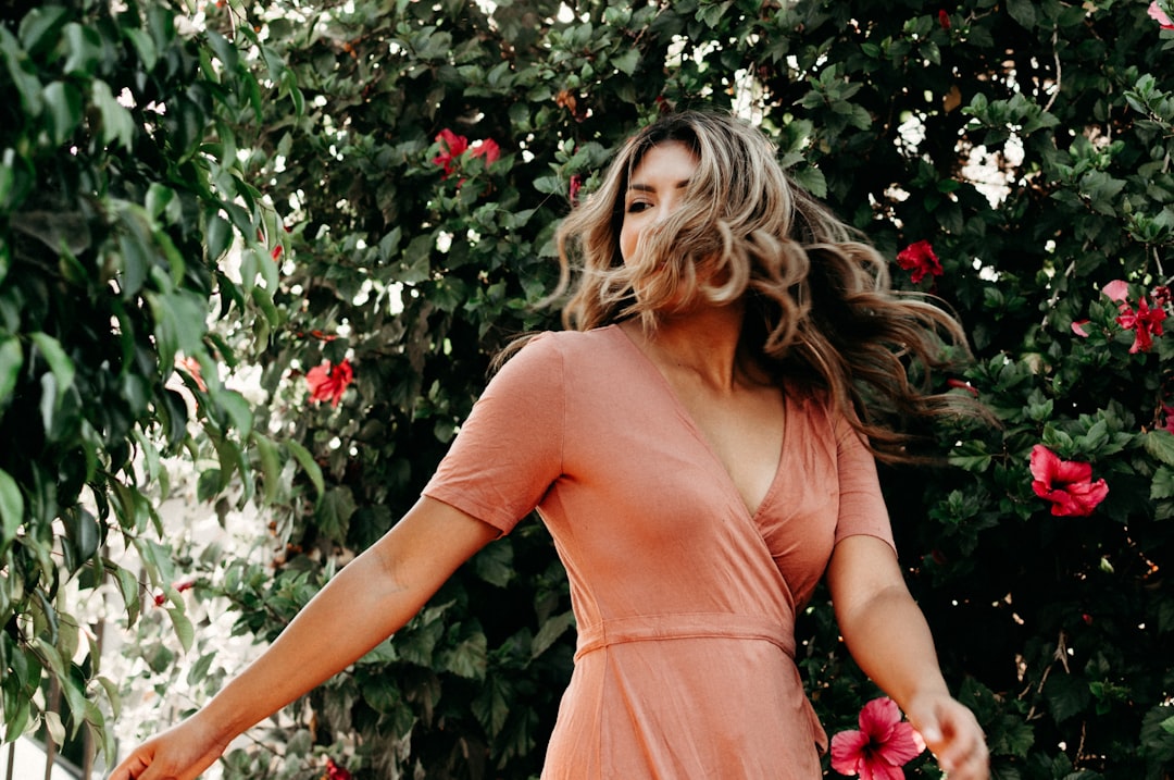 Photo salmon dress